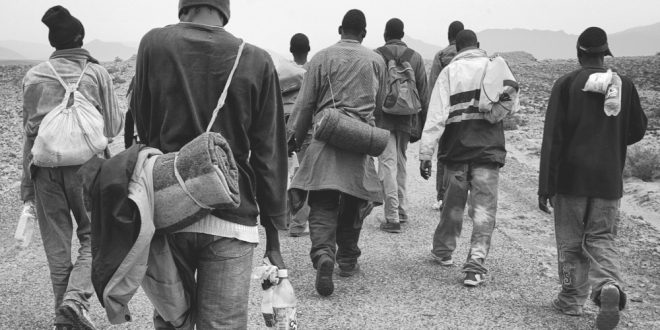 Sur le mont gourougou, Juan Tomas Avila Laurel, Asphalte éditions, Un dernier livre